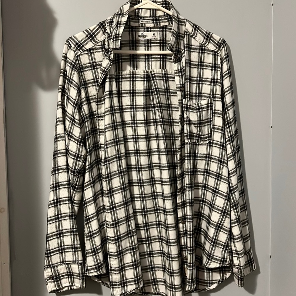 Comfy and cozy but also can be paired with cute outfits!!